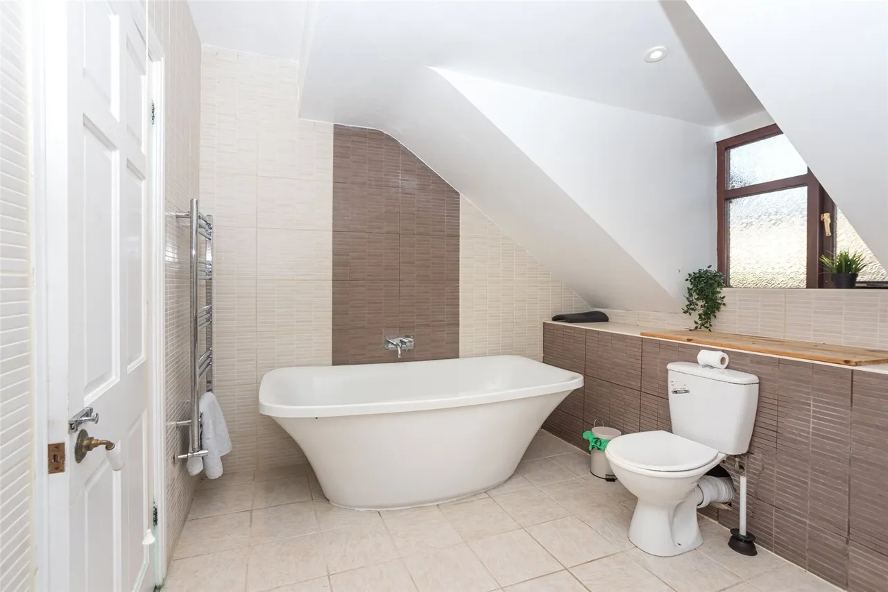Llanrug, Caernarfon, LL55, photo 6