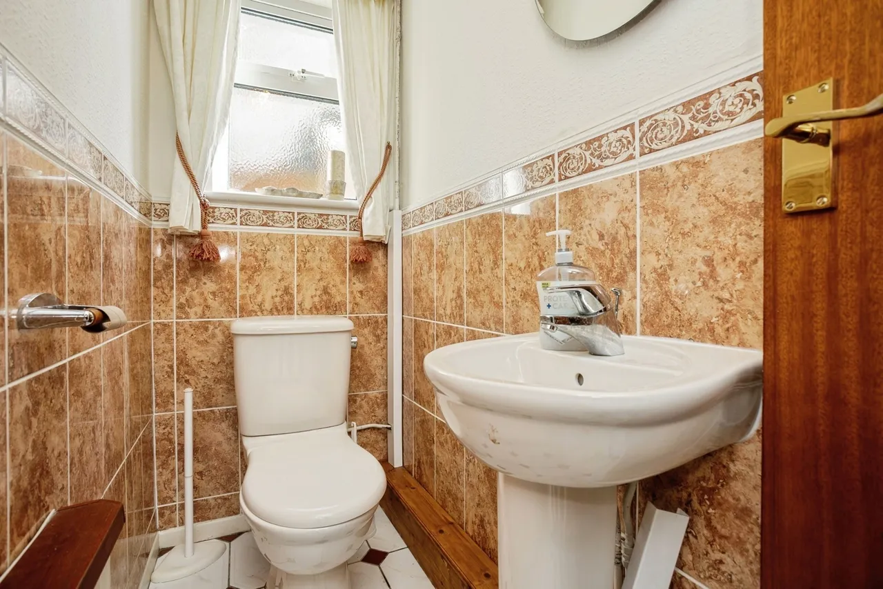 Oaktree Avenue, Radcliffe-on-Trent, NG12, photo 18