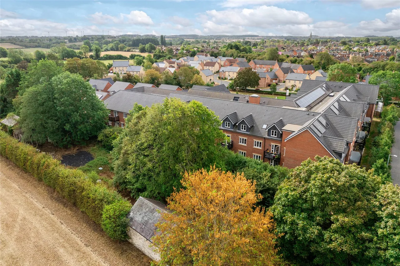 Teedon Lane, Olney, MK46, photo 2