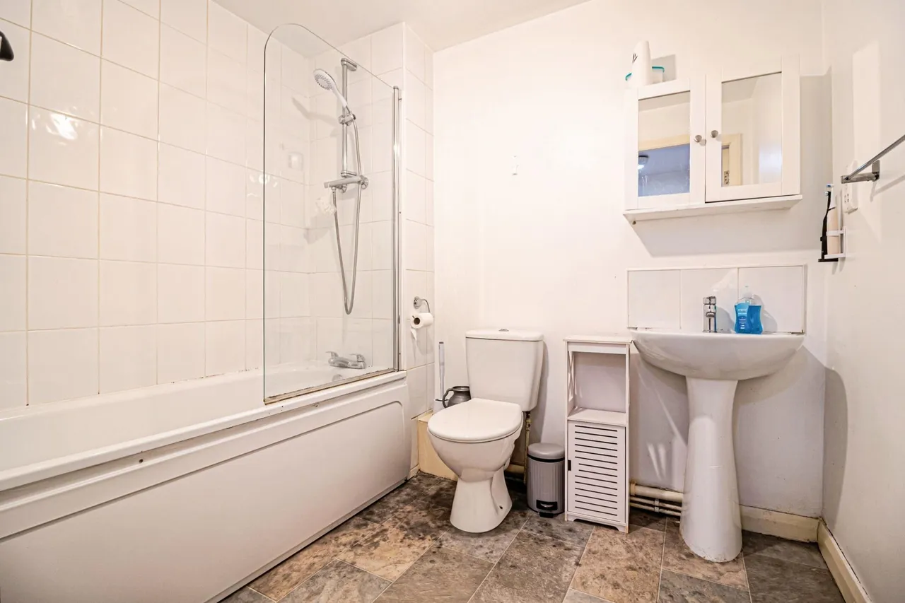 Hessel Street, Salford, M50, photo 12