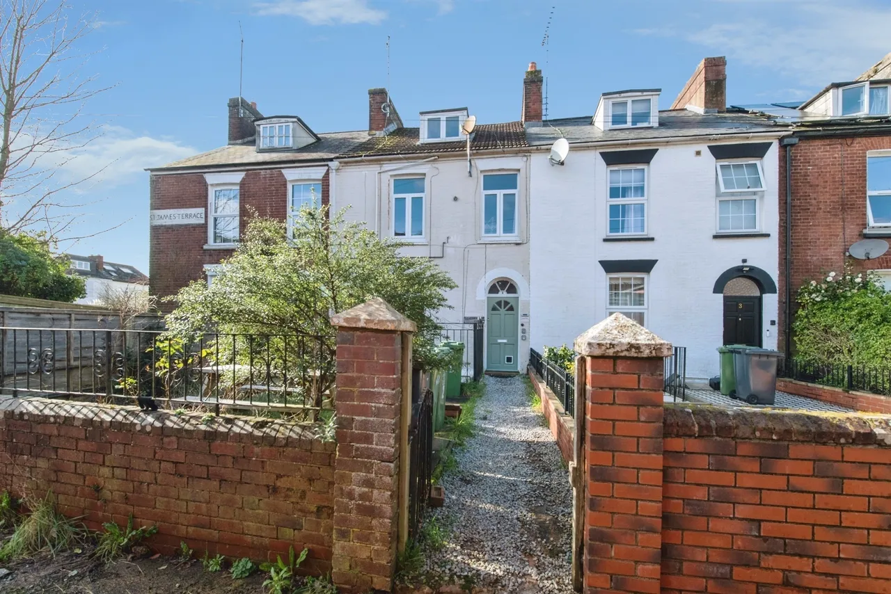 1 bed flat for sale — St. James Terrace, Exeter