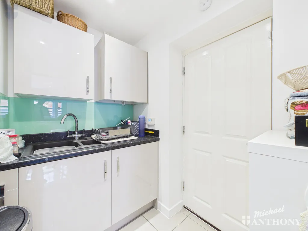 Provis Wharf, Aylesbury, HP20 1AQ, photo 8