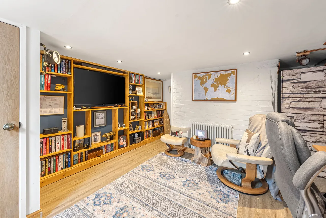 College Road, Harrogate, HG2, photo 6