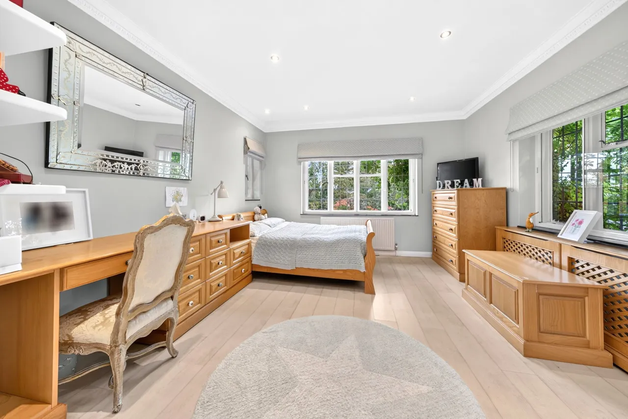 Newlands Avenue, Radlett, WD7, photo 12