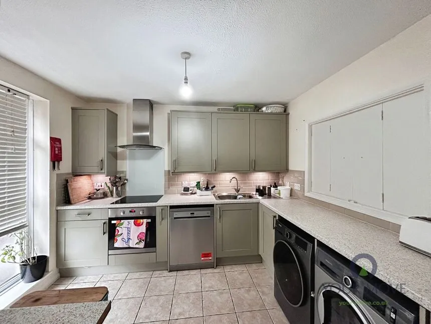 Waleton Acres, Carew Road, Wallington, SM6, photo 3