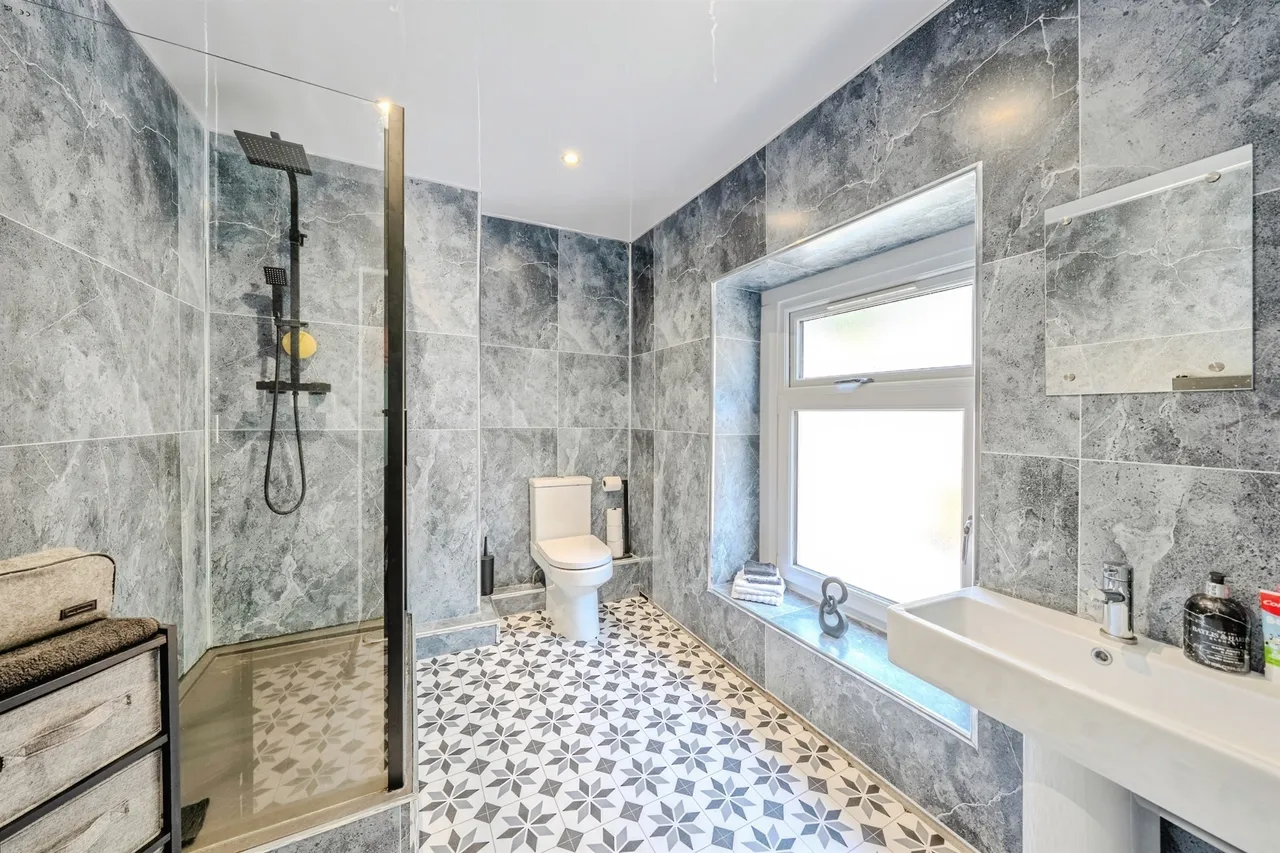 Brynhyfryd Terrace, Ebbw Vale, NP23, photo 25