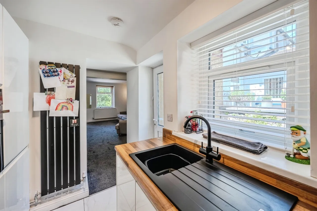 Brynhyfryd Terrace, Ebbw Vale, NP23, photo 30