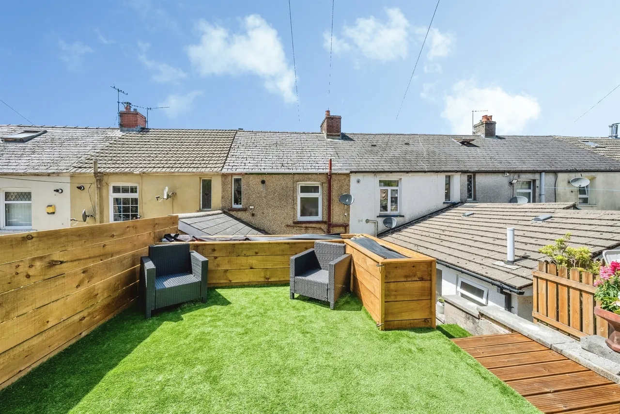 Brynhyfryd Terrace, Ebbw Vale, NP23, photo 8