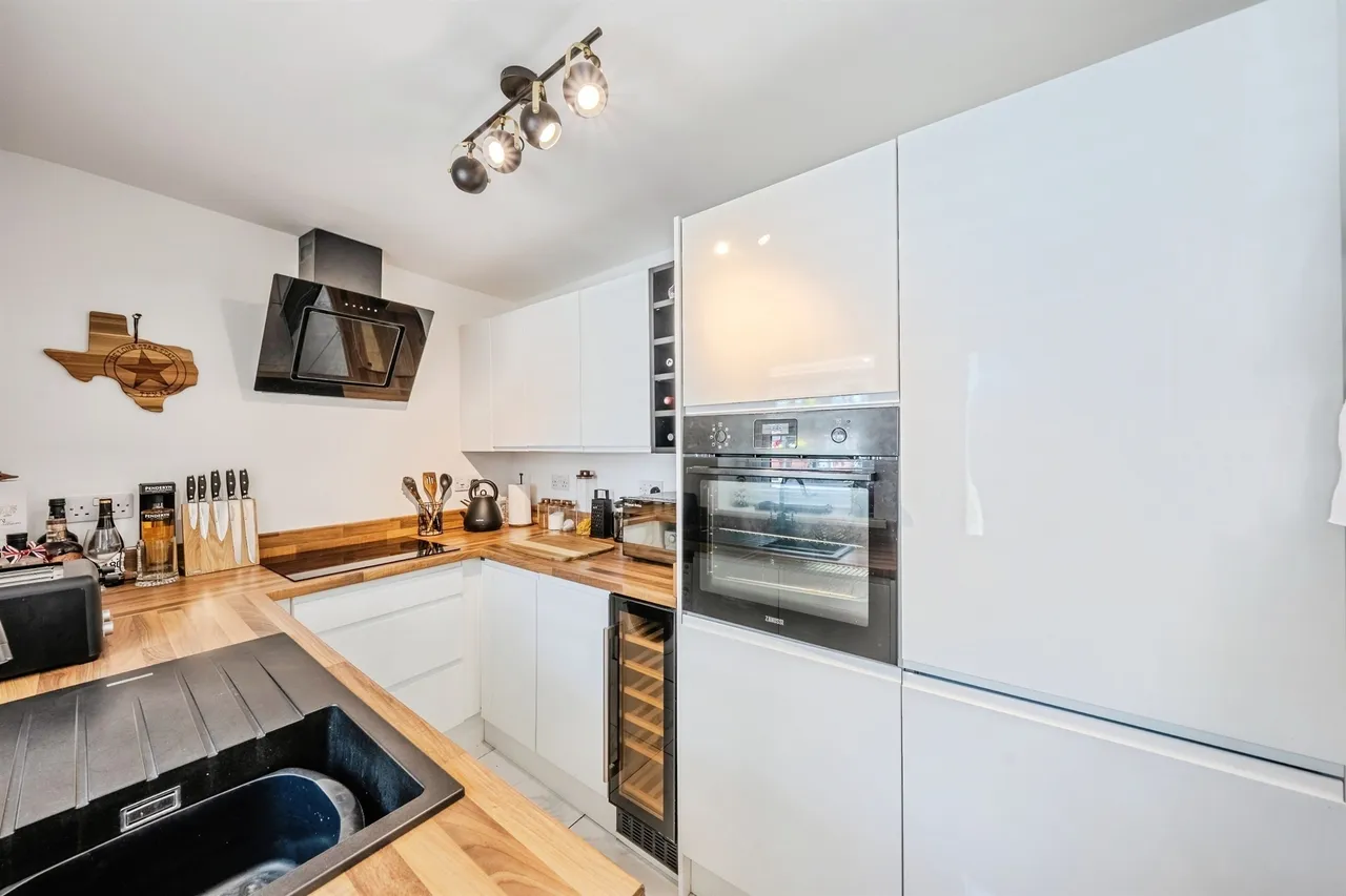 Brynhyfryd Terrace, Ebbw Vale, NP23, photo 28