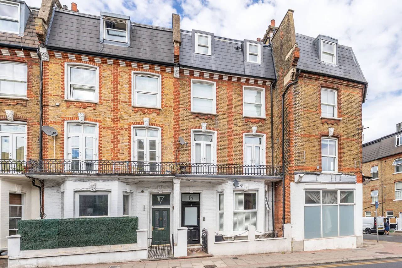 Boutflower Road, London, SW11, photo 2