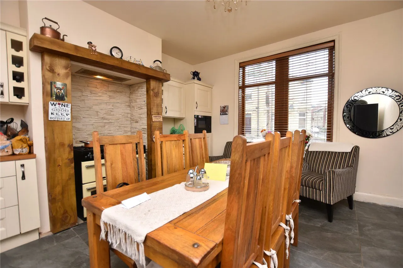 Upper Croft Road, Batley, WF17, photo 11