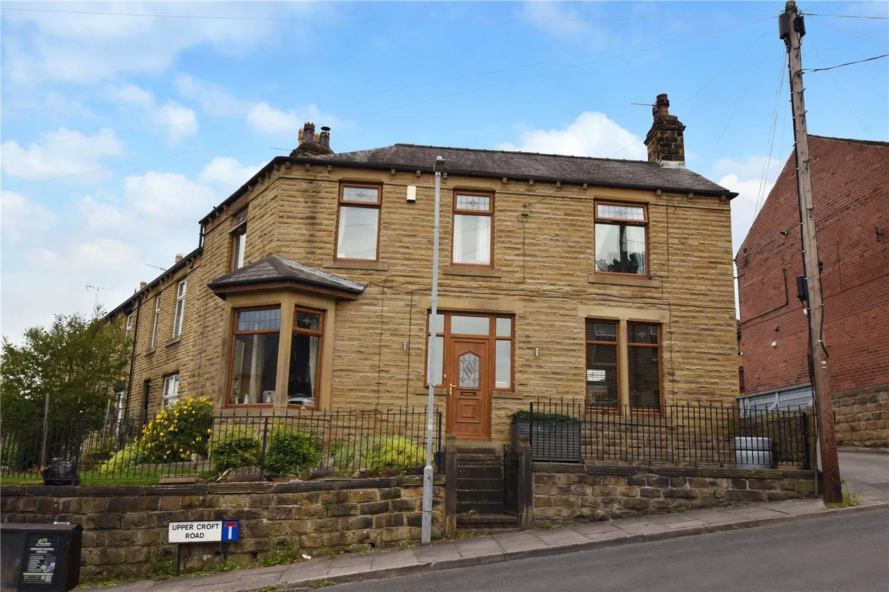 3 bed house for sale, Upper Croft Road, Batley, WF17