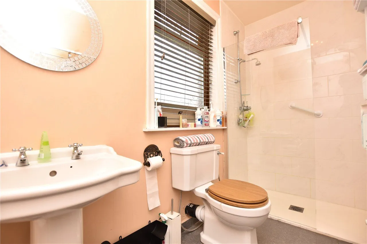 Upper Croft Road, Batley, WF17, photo 4
