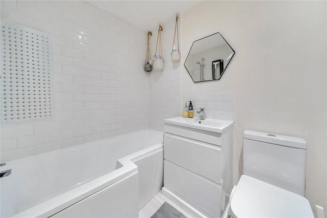 Peal Gardens, Ealing, W13, photo 13