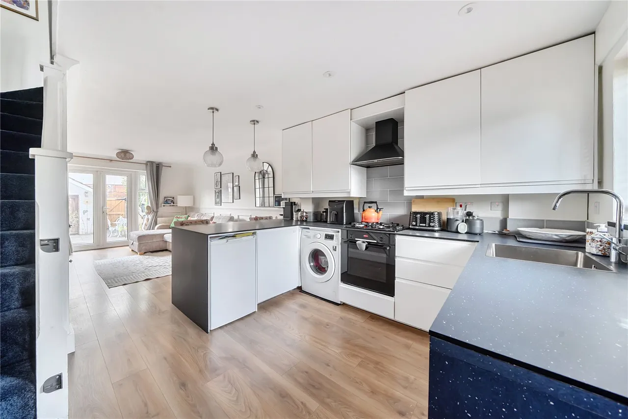 Peal Gardens, Ealing, W13, photo 8