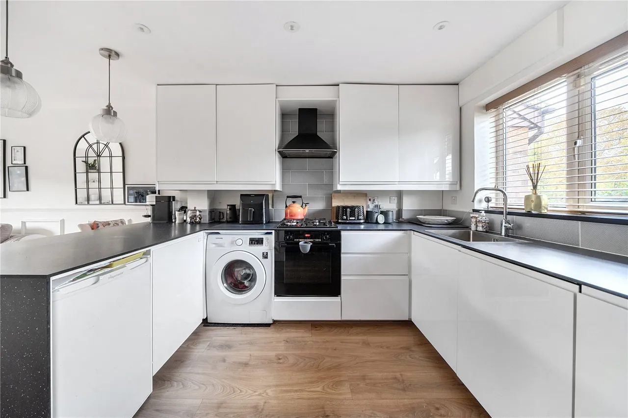 Peal Gardens, Ealing, W13, photo 10