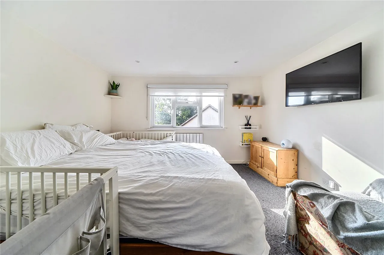 Peal Gardens, Ealing, W13, photo 17
