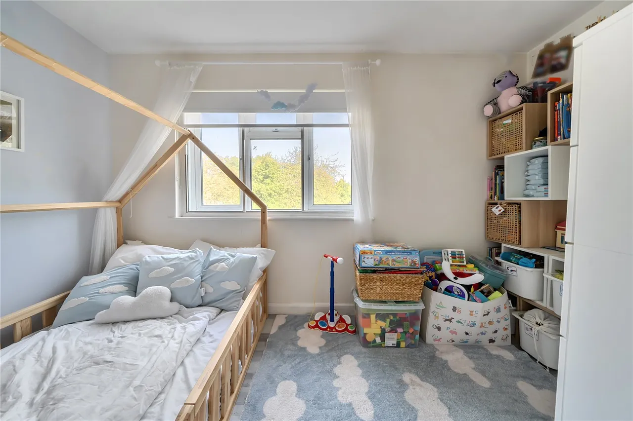 Peal Gardens, Ealing, W13, photo 16