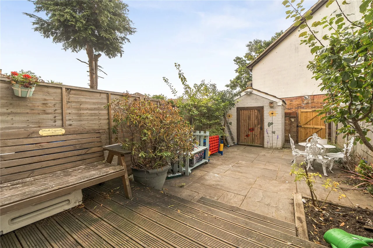 Peal Gardens, Ealing, W13, photo 3