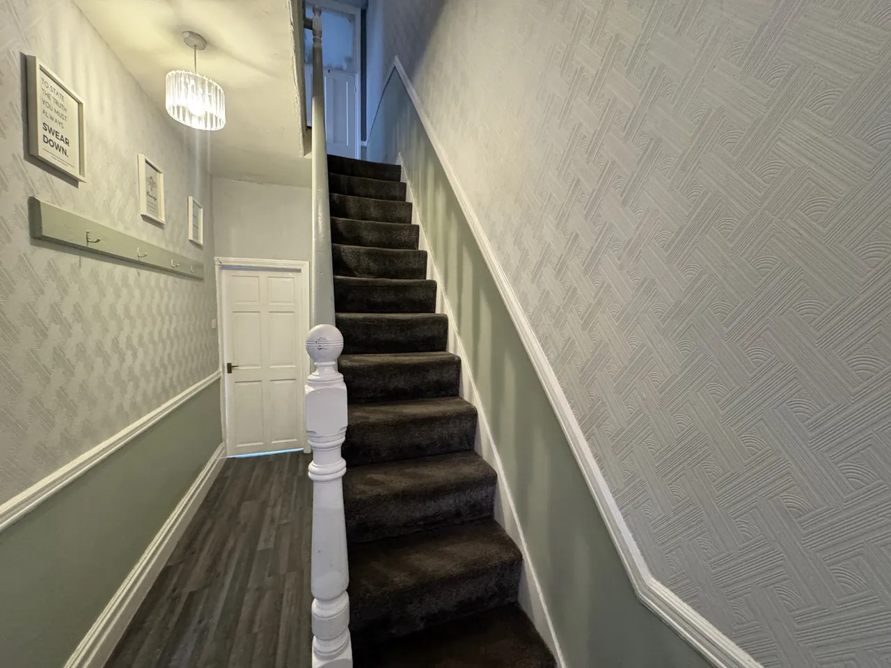 Cromwell Grove, Levenshulme, M19, photo 11
