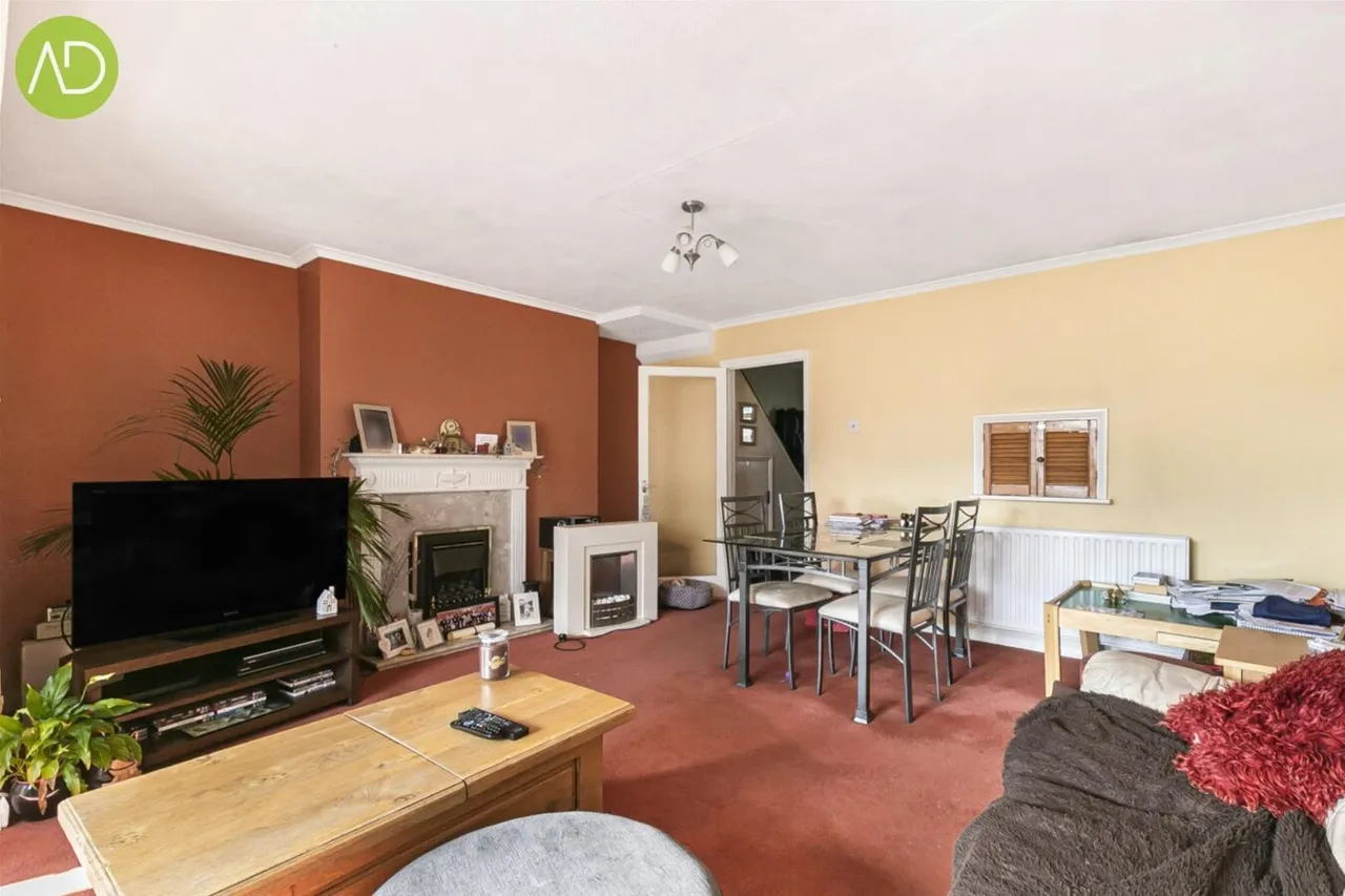 Rowlands Close, Cheshunt EN8 9NW, photo 3