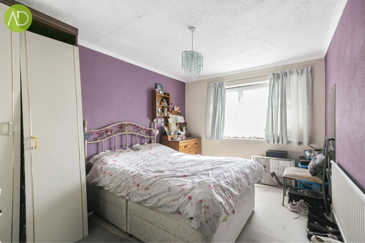 Rowlands Close, Cheshunt EN8 9NW, photo 9