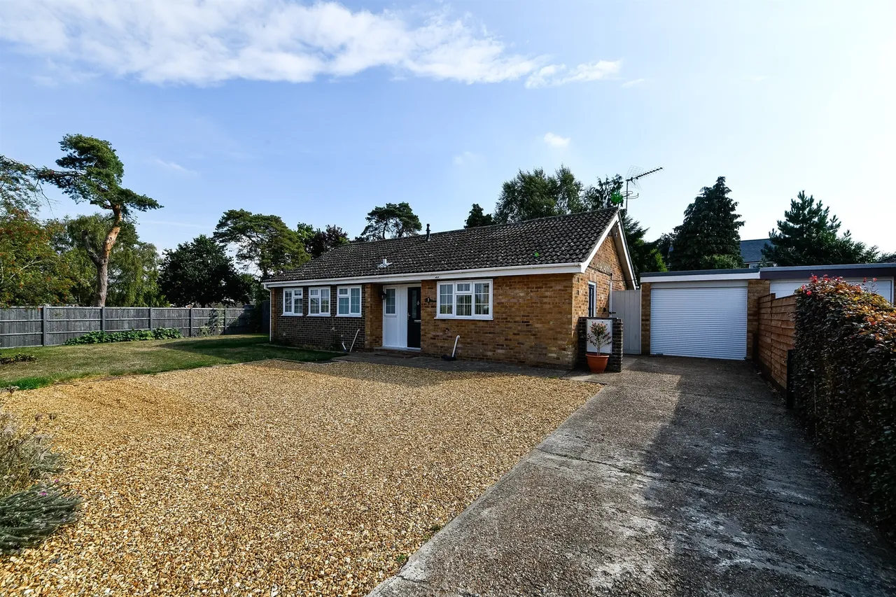 4 bed house for sale — Oakview Drive, Downham Market