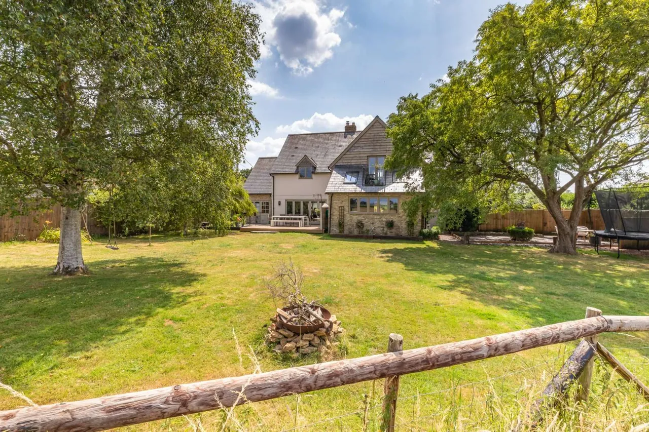 Bay Road, Gillingham, SP8, photo 17