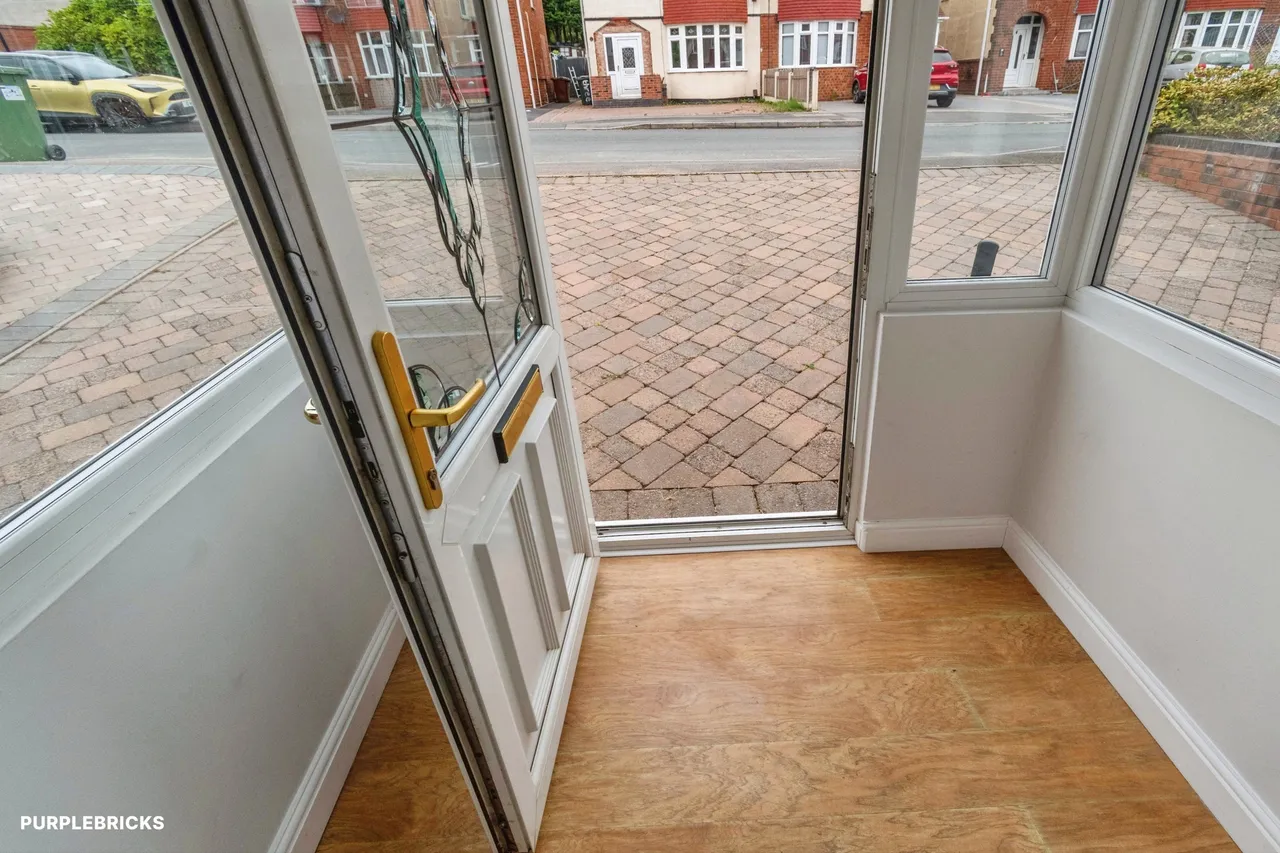 Wrexham Avenue, Walsall, photo 2