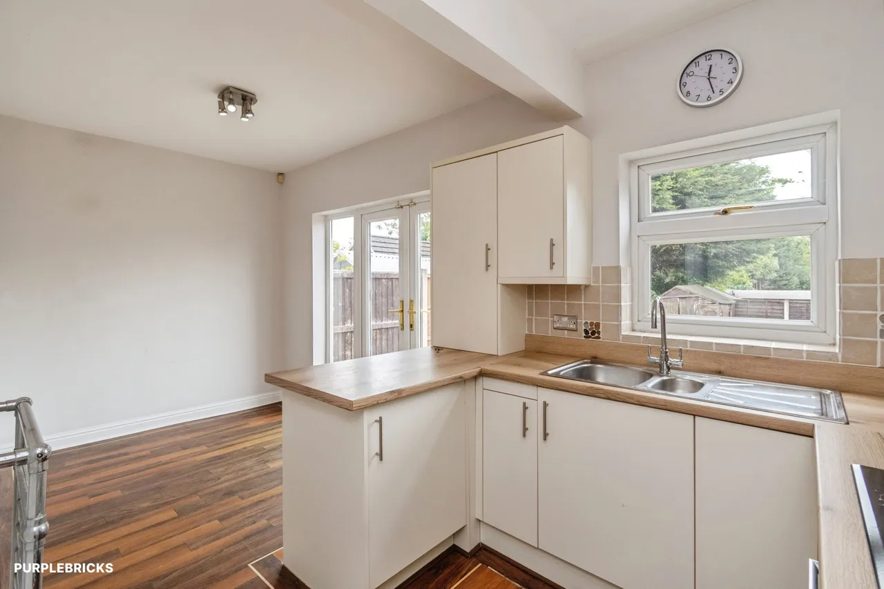 Wrexham Avenue, Walsall, photo 9