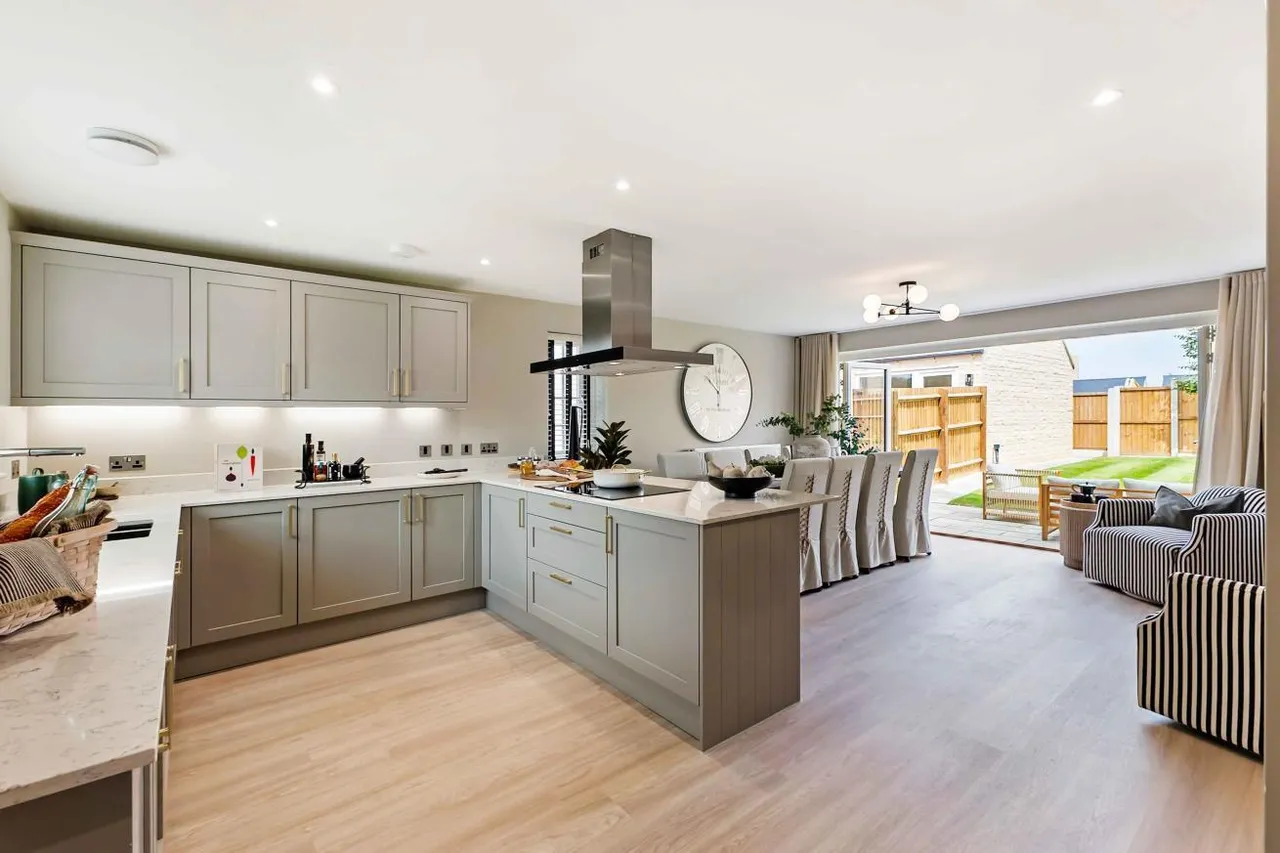 Ampney Meadows, Down Ampney, GL7, photo 2