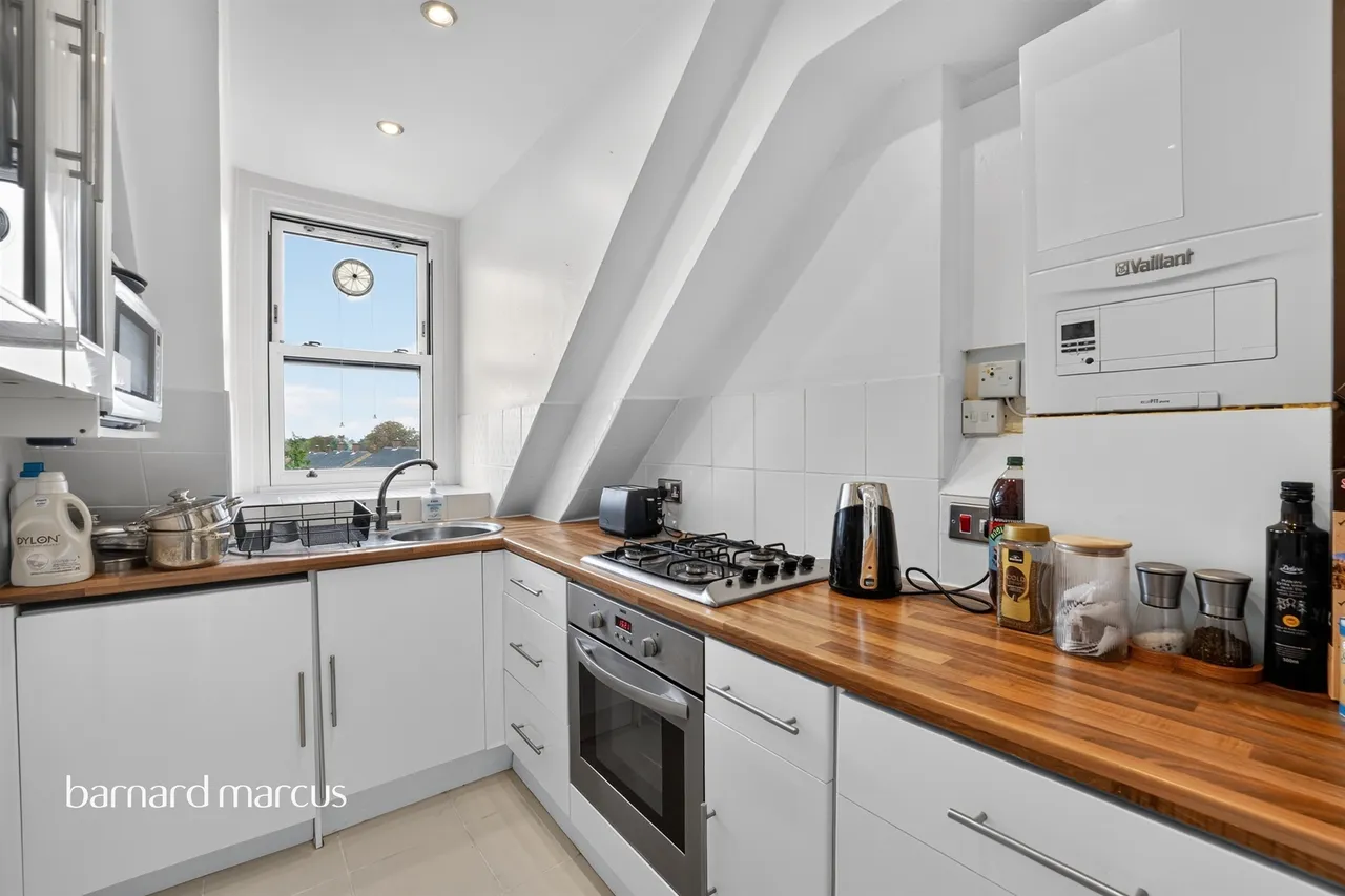 Valley Road, London, SW16, photo 8