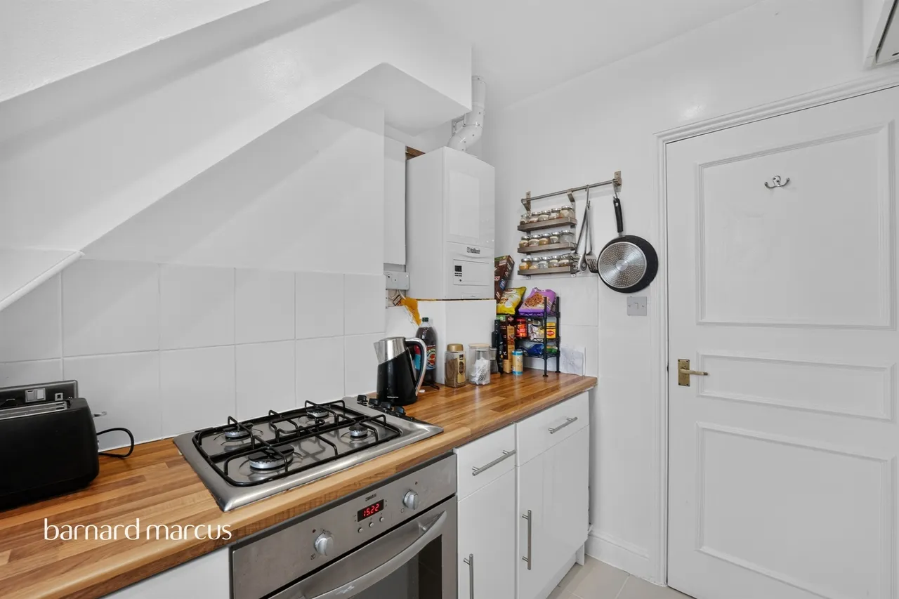 Valley Road, London, SW16, photo 10