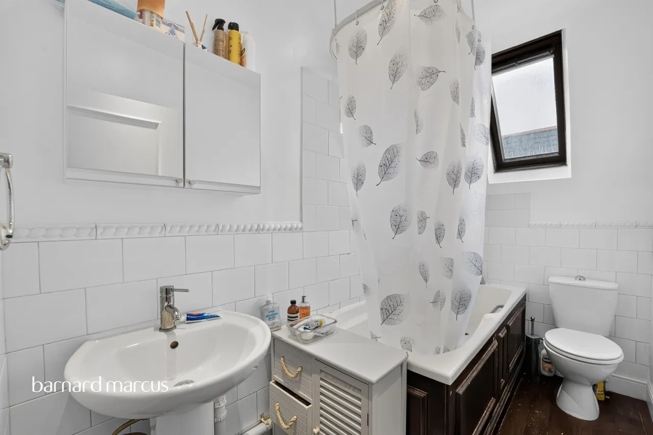 Valley Road, London, SW16, photo 18
