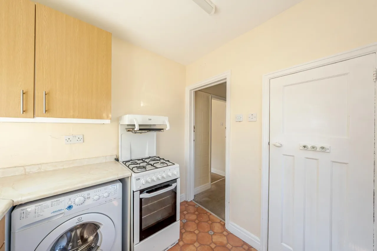 Henconner Avenue, Chapel Allerton, LS7, photo 6