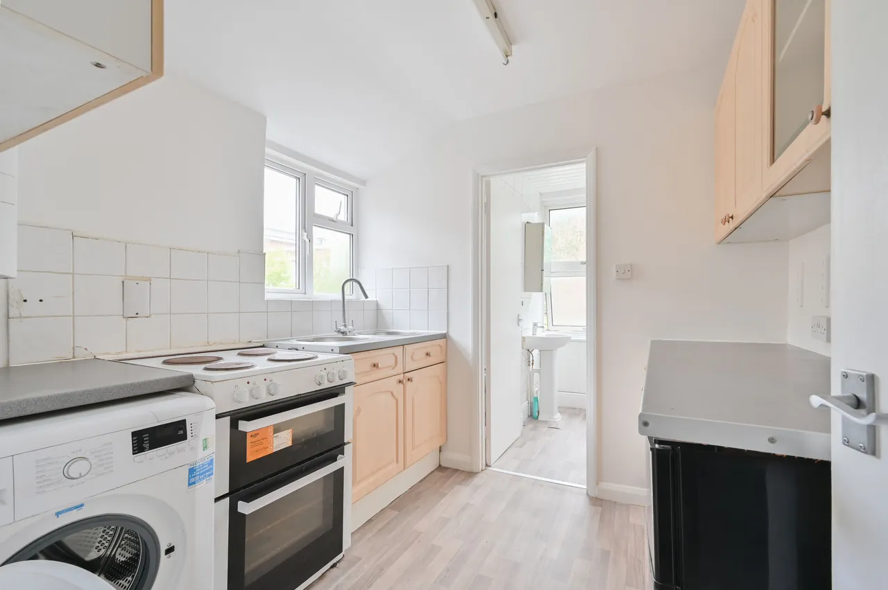 Harrow, HA2, photo 6