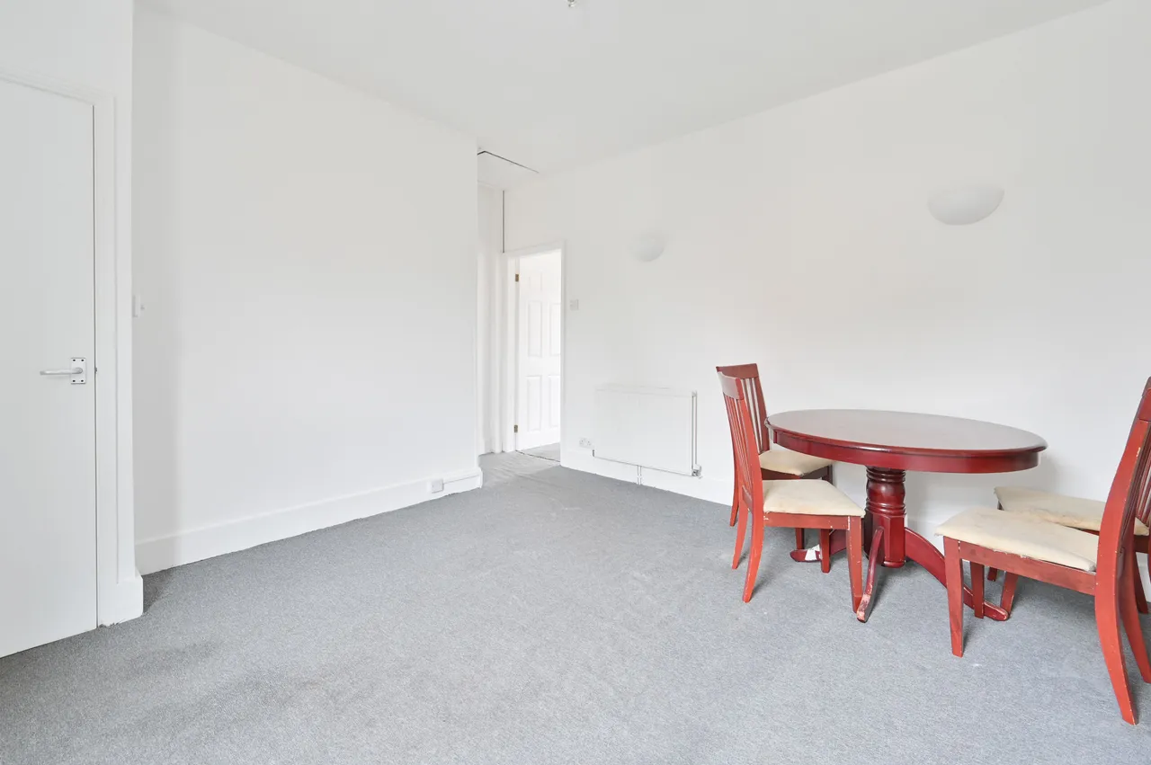 Harrow, HA2, photo 2