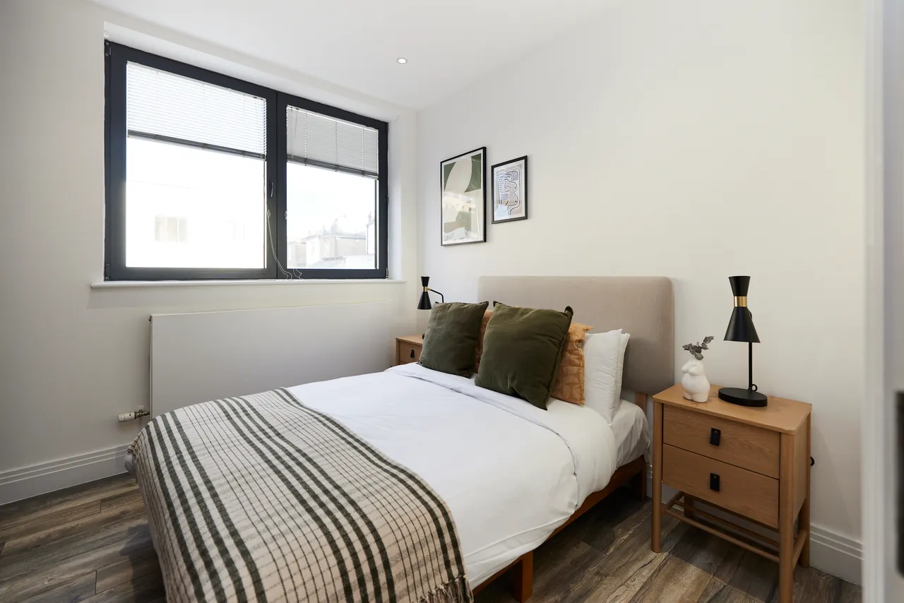 Manor Park Road, London, NW10, photo 8