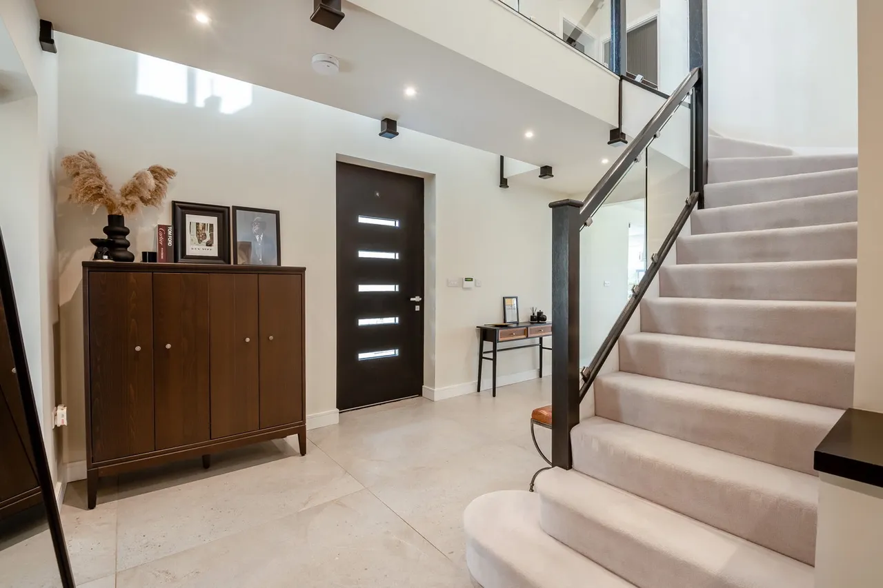 Hill House Road, HD9, photo 6