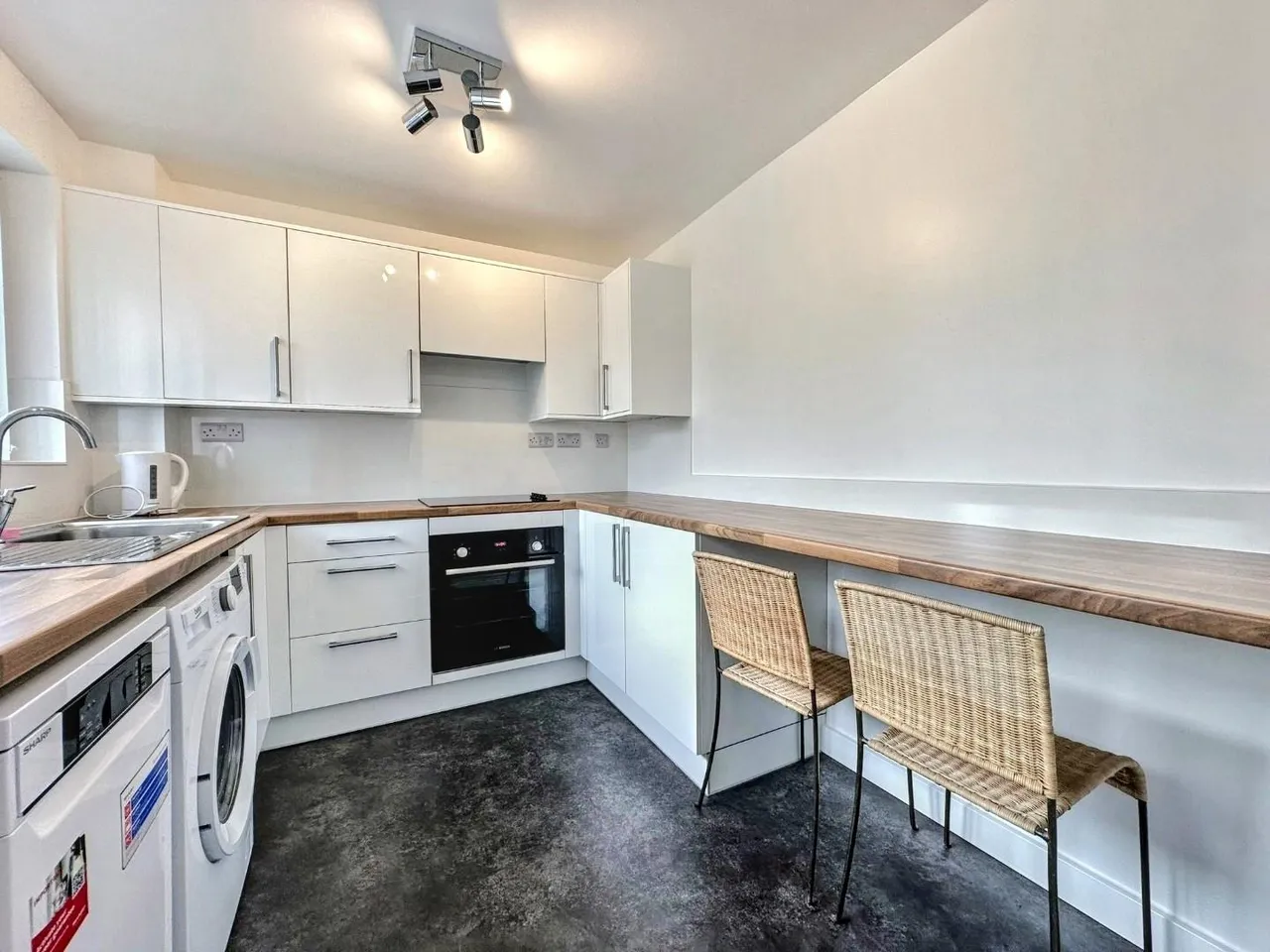 Firs Avenue, Windsor, SL4, photo 2