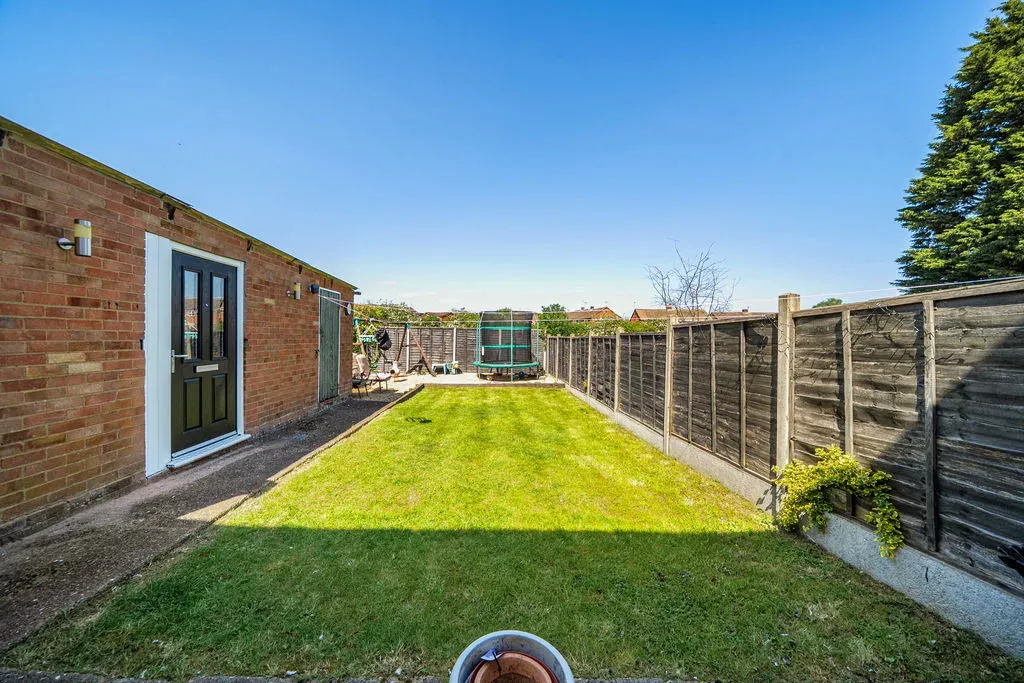 Forfar Drive, Bletchley, Milton Keynes, Buckinghamshire, MK3 7LS, photo 18