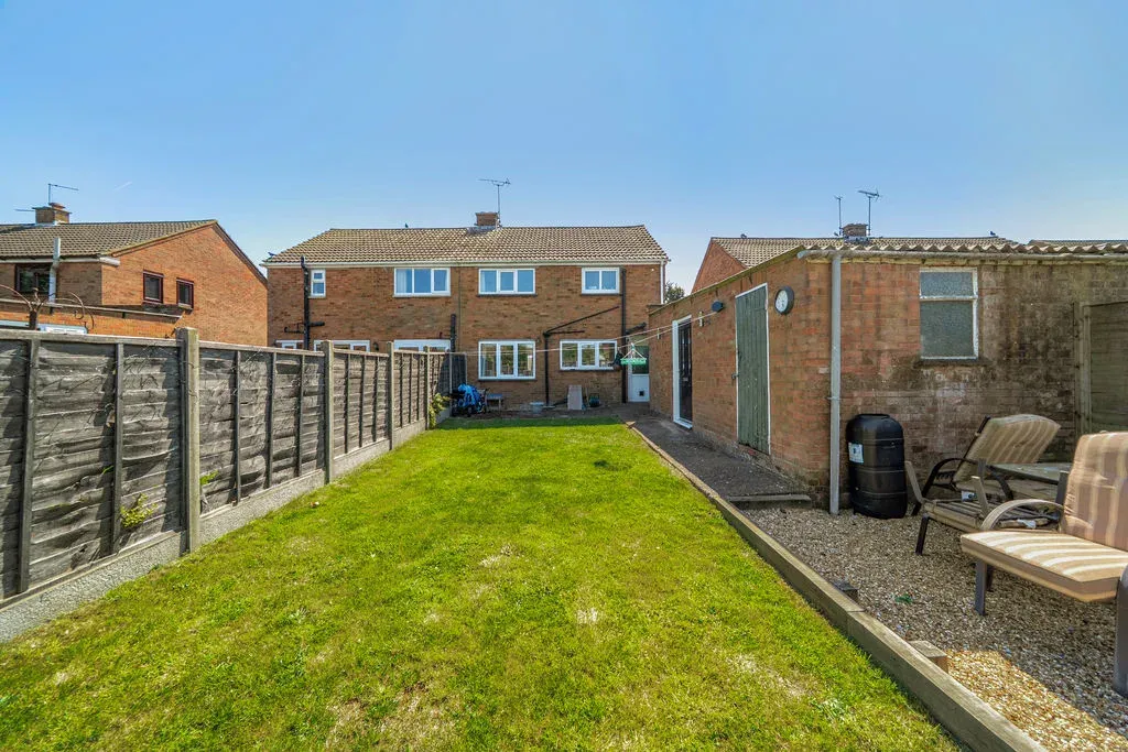 Forfar Drive, Bletchley, Milton Keynes, Buckinghamshire, MK3 7LS, photo 19