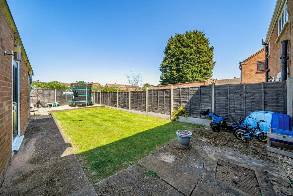 Forfar Drive, Bletchley, Milton Keynes, Buckinghamshire, MK3 7LS, photo 7