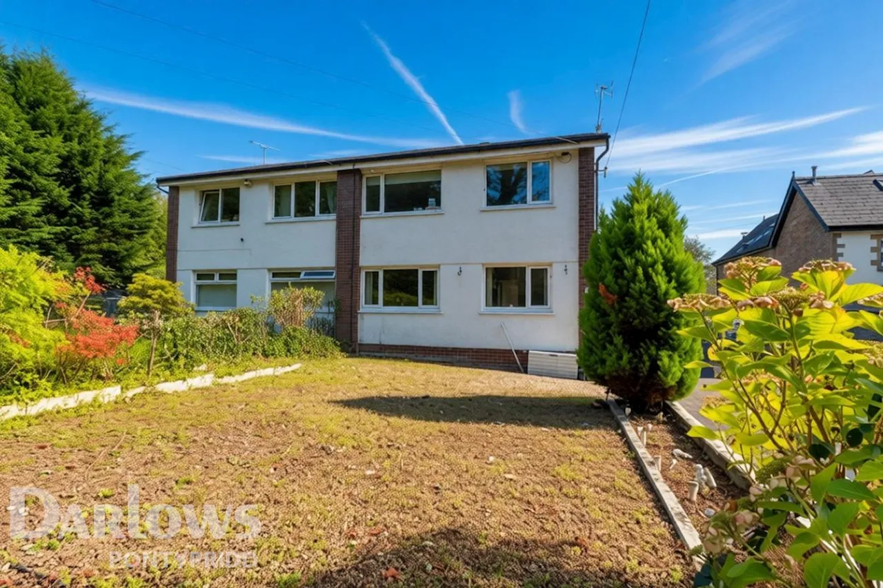 2 bed flat for sale, Graig-Yr-Helfa Road, Pontypridd