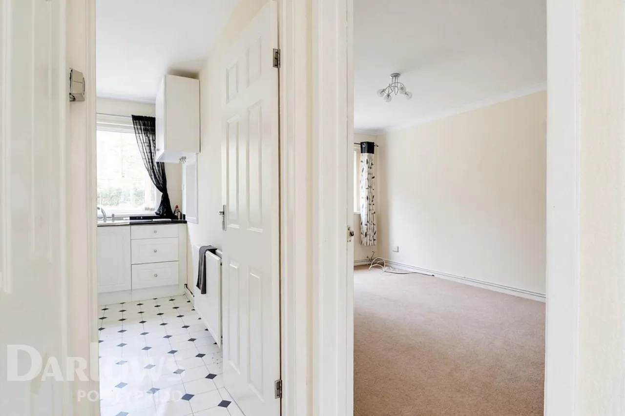Graig-Yr-Helfa Road, Pontypridd, photo 9