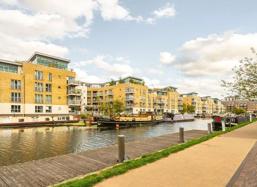 Paddlers Avenue, Brentford, TW8, photo 8