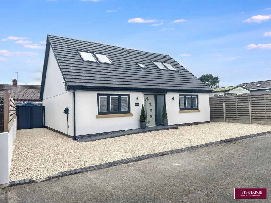 3 bed house for sale — Beach Close, Talacre, Talacre, Flintshire, CH8 9RF