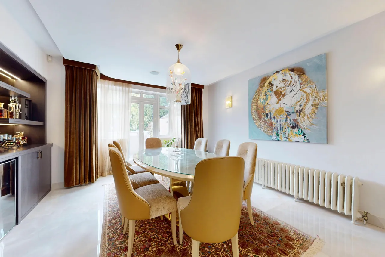 Fairholme Gardens, London, N3, photo 12