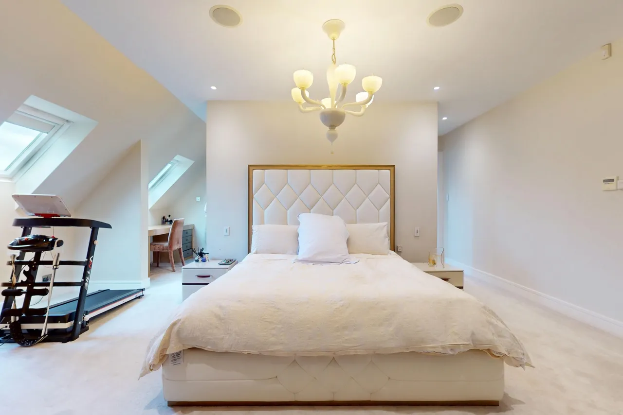 Fairholme Gardens, London, N3, photo 15