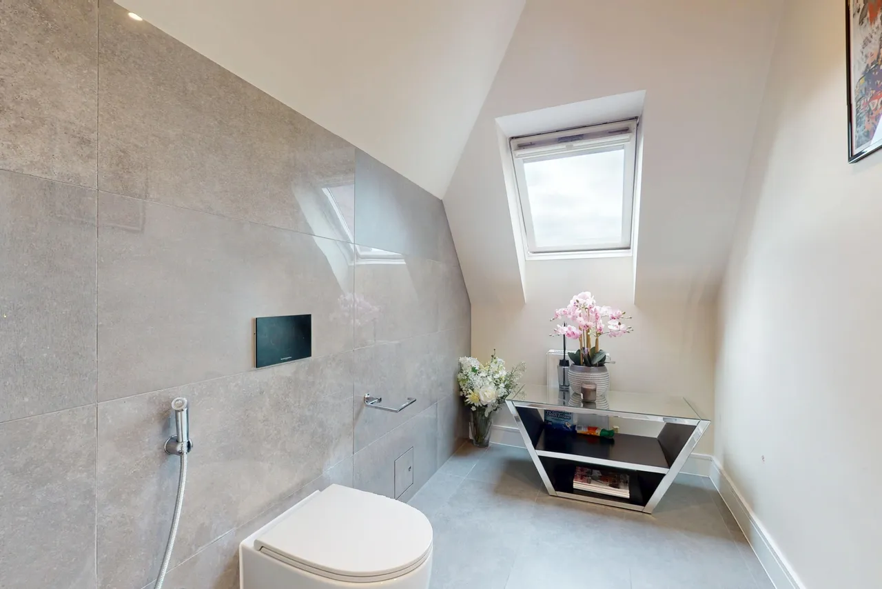 Fairholme Gardens, London, N3, photo 19